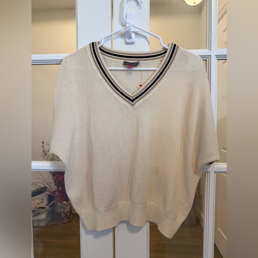 Womens Classic Academia V-Neck Sweater in Cream